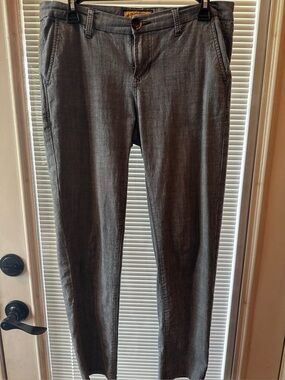 Woman's Light Denim color Casual Pants - Classic Straight Fit